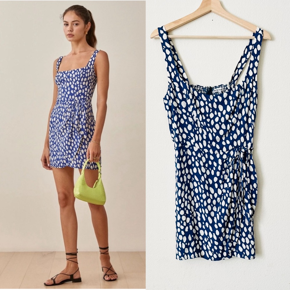 Reformation SIZE 8 Hedy faux wrap mini dress in Rainey blue spotted print